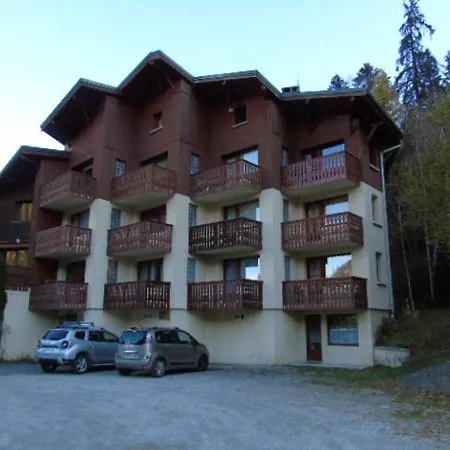 Renove A Valfrejus, 4 Pers, Proche Des Pistes, Balcon Sud, Cuisine Equipee, Draps Inclus - Fr-1-561-100 *
